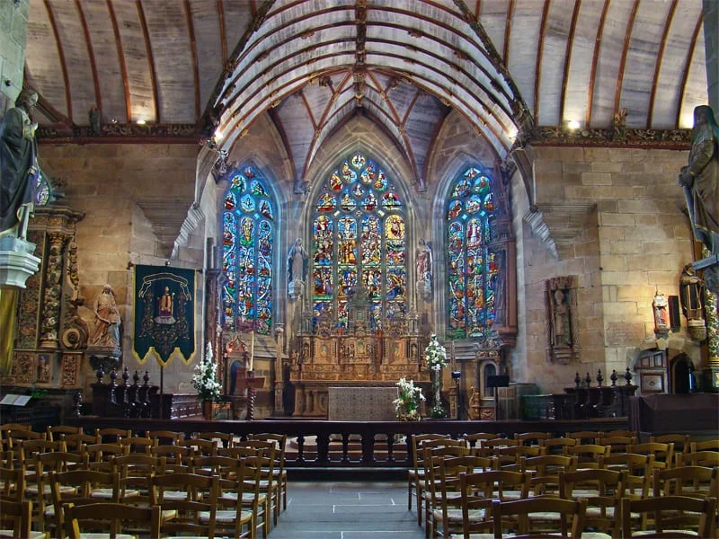 Église Saint-Germain de Pleyben (enclos paroissial) — édifice religieux à Pleyben (29), monument historique (Classé MH) — vue 2