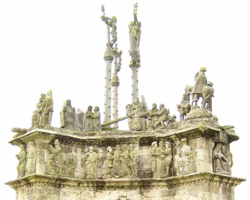 Église Saint-Germain de Pleyben (enclos paroissial) — édifice religieux à Pleyben (29), monument historique (Classé MH) — vue 3
