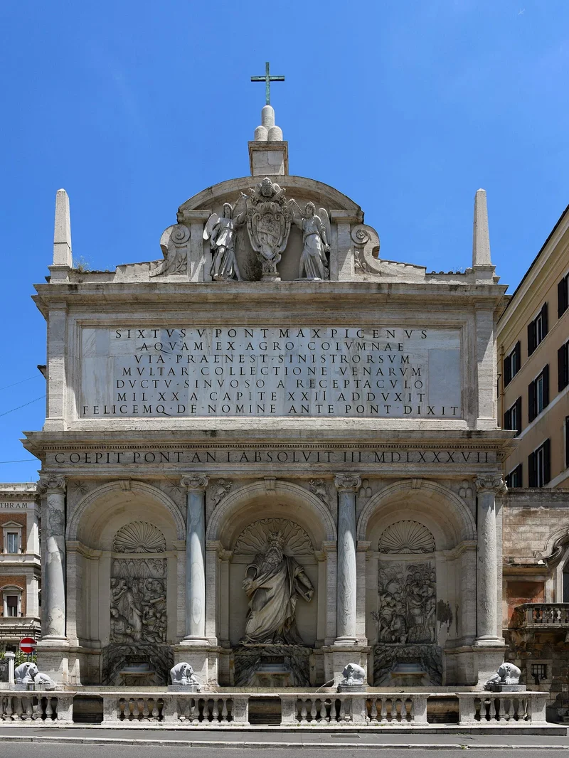 Vue de La Fontaine de l'Acqua Felice (Fontaine du Moïse)