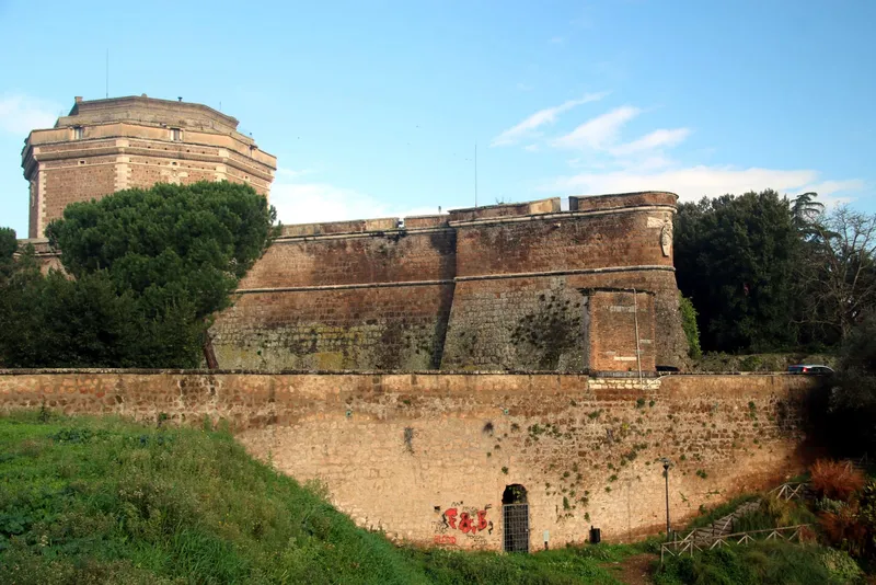 Le Forte Sangallo et ses remparts à Civita Castellana