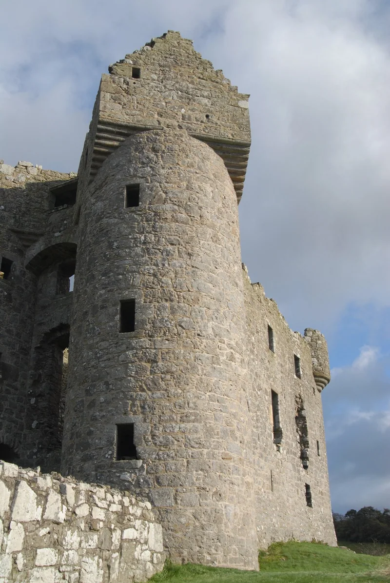 La pierre écossaise plantée en Fermanagh