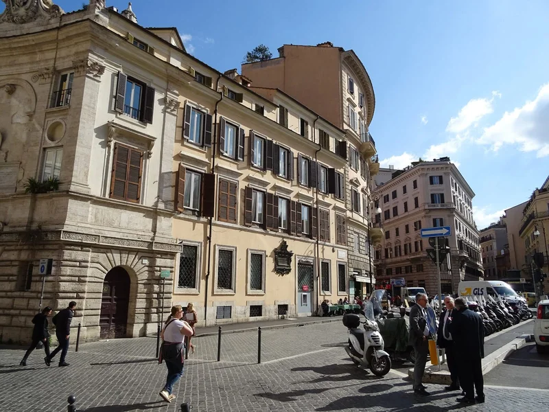 Façade de Le Palais du Banco di Santo Spirito