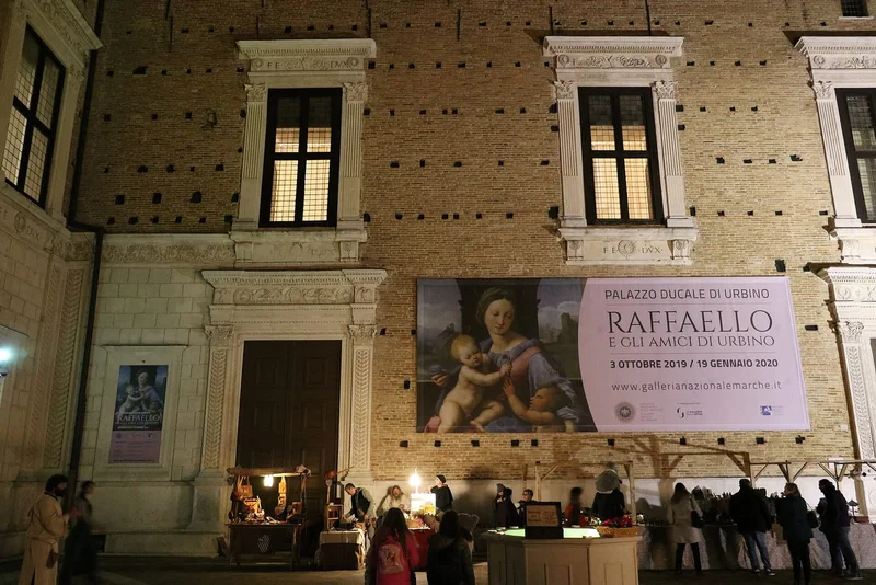 Façade de Le Palais Ducal d'Urbin