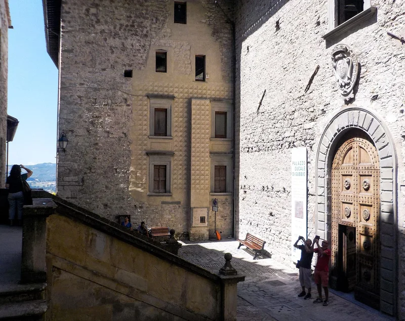 Façade de Le Palais ducal de Gubbio