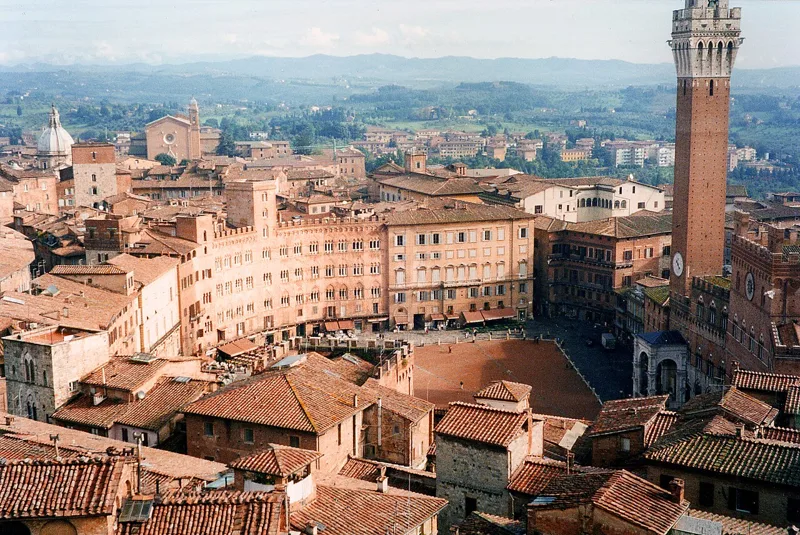 Le Palazzo Pubblico de Sienne, vue d'ensemble