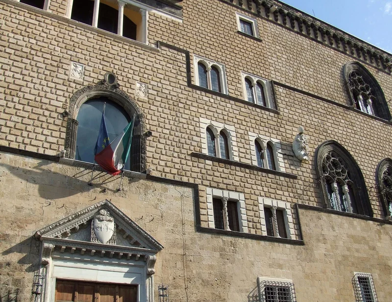 Façade de Le Palazzo Vitelleschi à Tarquinia