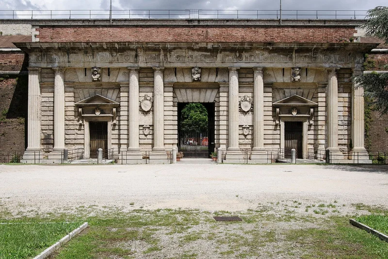 Façade de La Porta Palio de Vérone