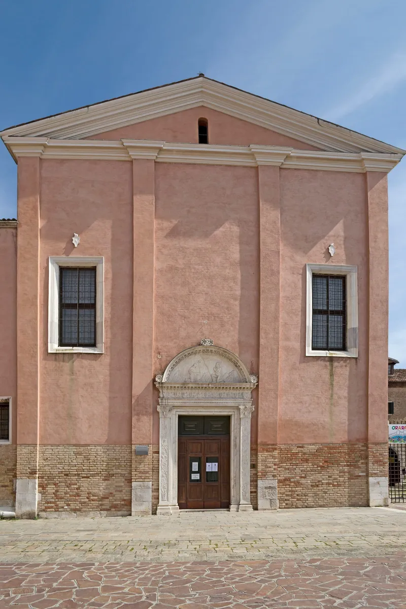 Façade de l'église San Giobbe à Venise