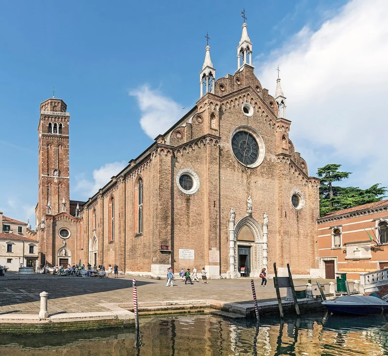 Façade de L'église Santa Maria dei Miracoli