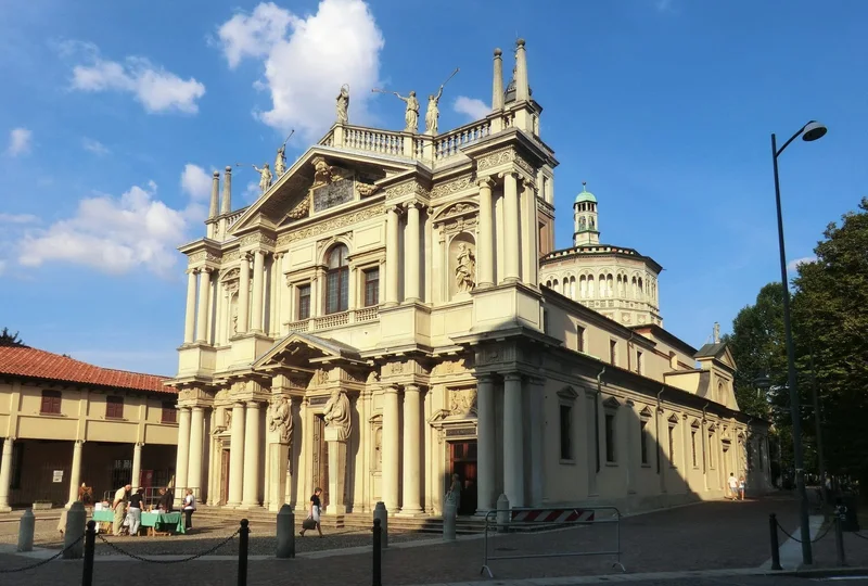 Vue de Le Sanctuaire de la Beata Vergine dei Miracoli à Saronno