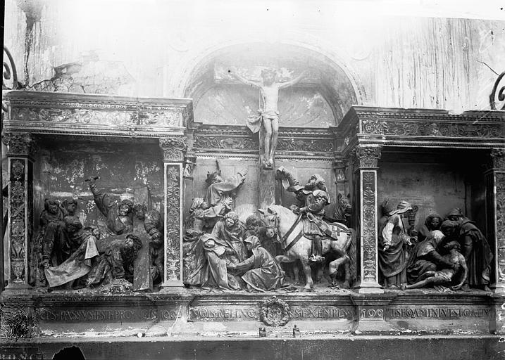 Vue d'ensemble ancienne du retable et de son inscription